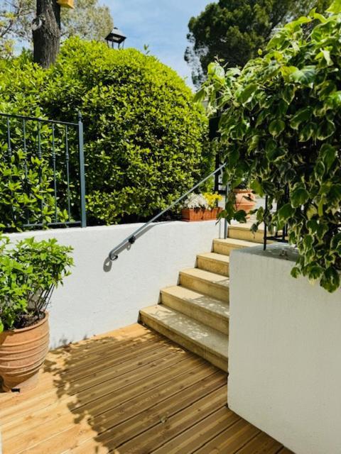 Les Cistes Bed & Breakfast Mallemort Exterior foto